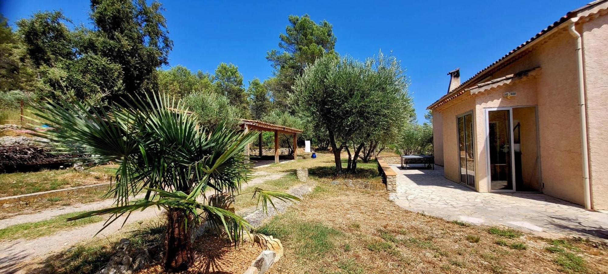 Au Petit Bonheur Villa Carnoules  Екстериор снимка